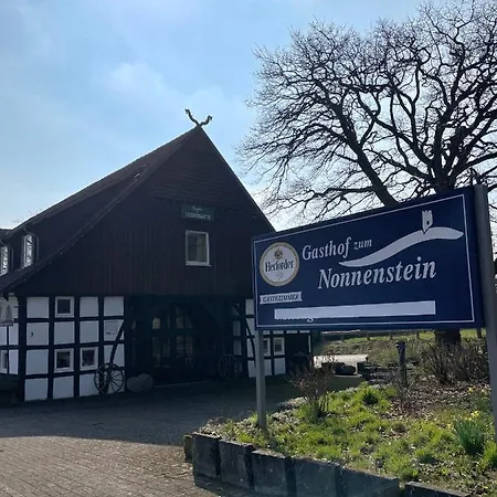 Zum Nonnenstein Hotel 2*