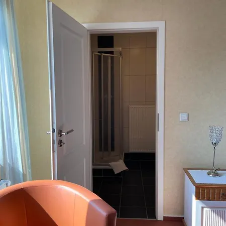 Zum Nonnenstein 2*