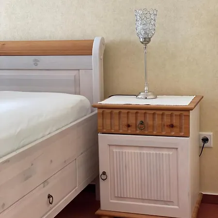 Zum Nonnenstein Hotel 2*