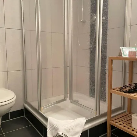 Zum Nonnenstein 2* Rodinghausen