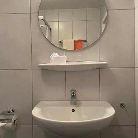 Zum Nonnenstein Hotel 2*
