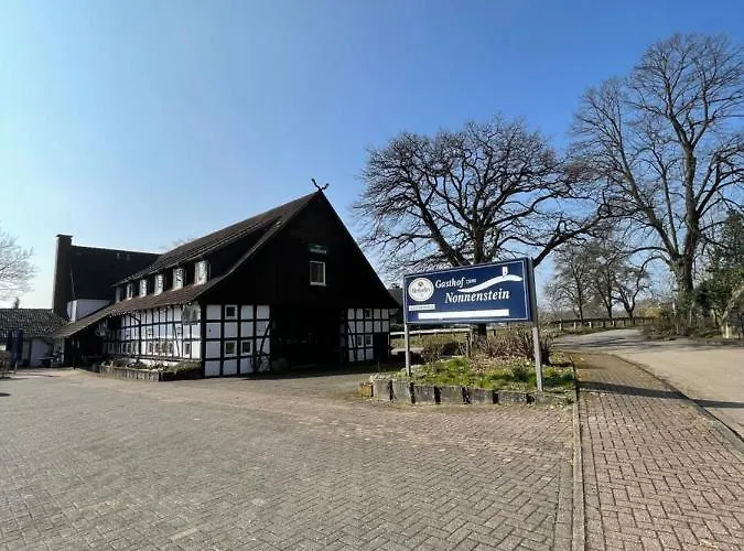 Zum Nonnenstein Hotel