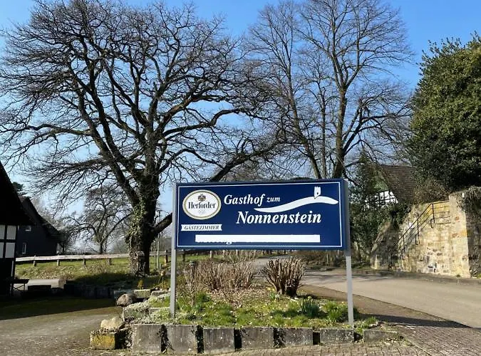 Zum Nonnenstein 2* Rodinghausen