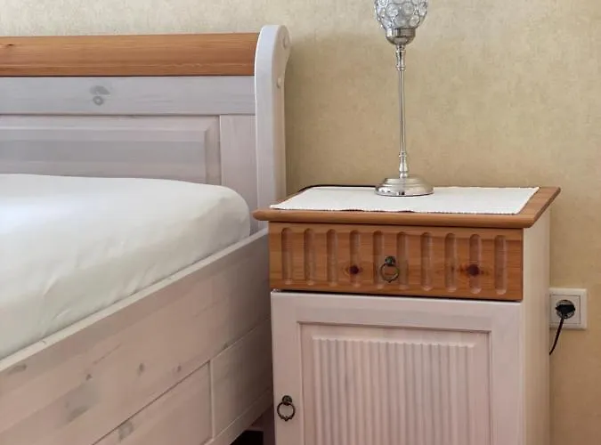 Zum Nonnenstein Hotel 2*