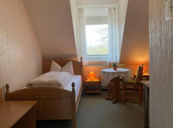 Zum Nonnenstein Hotel 2*